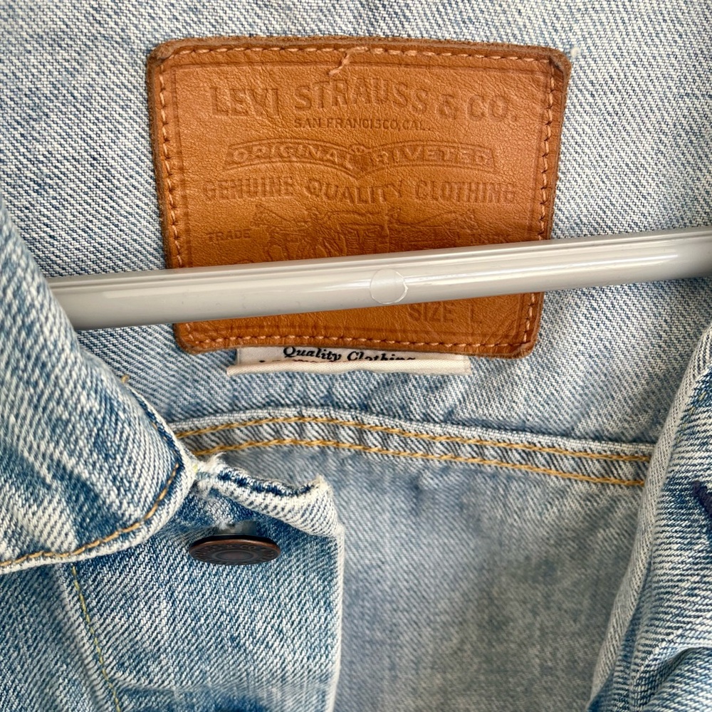 Levi's Trucker Jacket - image 5